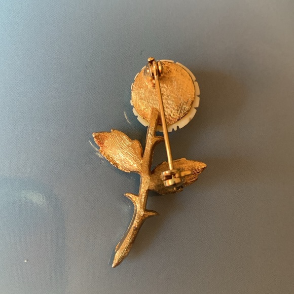 12k Gold Filled Celluloid Flowers Necklace Earring Set; and Golden Tone brooch. - Picture 4 of 10